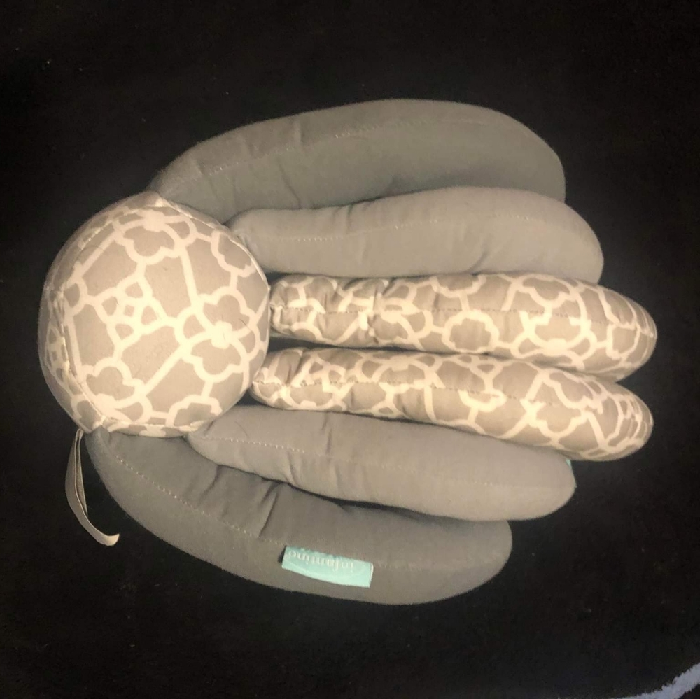 Nursing pillow